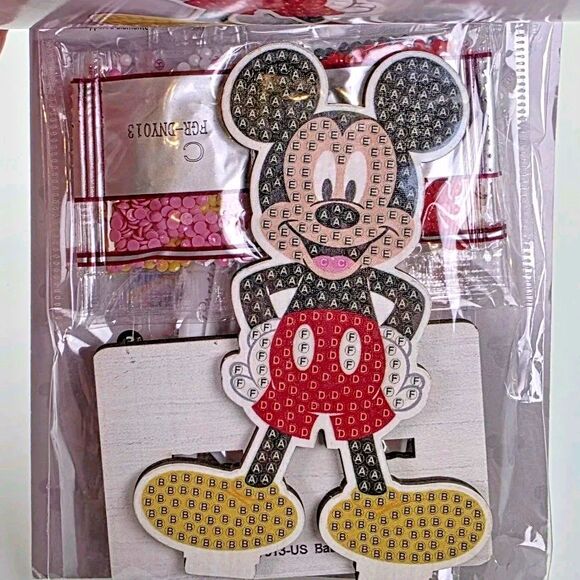Crystal Art Buddies Disney, Mickey Mouse, Crystal Art Craft Kit - Picture 3 of 3